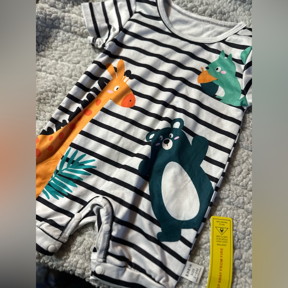 New Shein Bodysuit - Picture 2 of 3